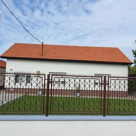 招待所 Casa Berzei