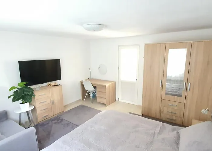 Gasthuis Casa Berzei 3*