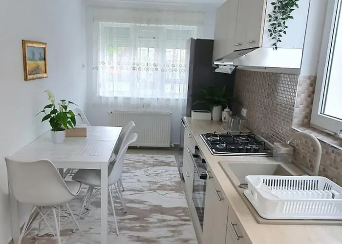 Gasthuis Casa Berzei 3*